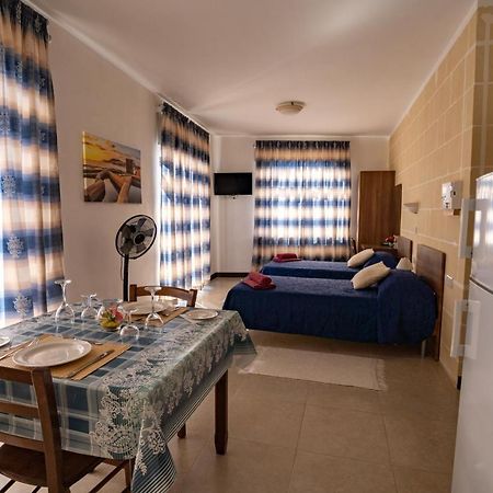 Sunset Seaview Apartments Marsalforn Exterior foto
